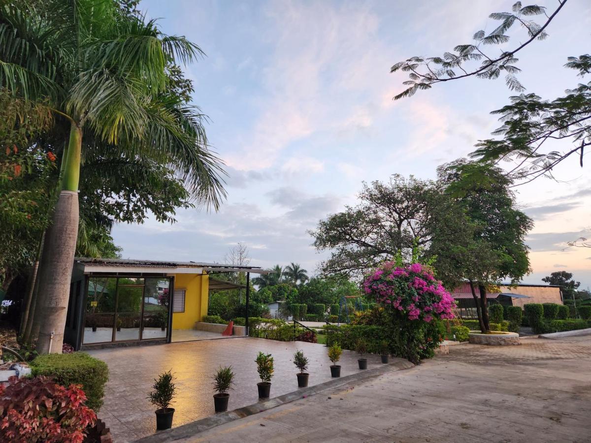 Hillrock Resort & Villas, Neral-Karjat Exterior photo